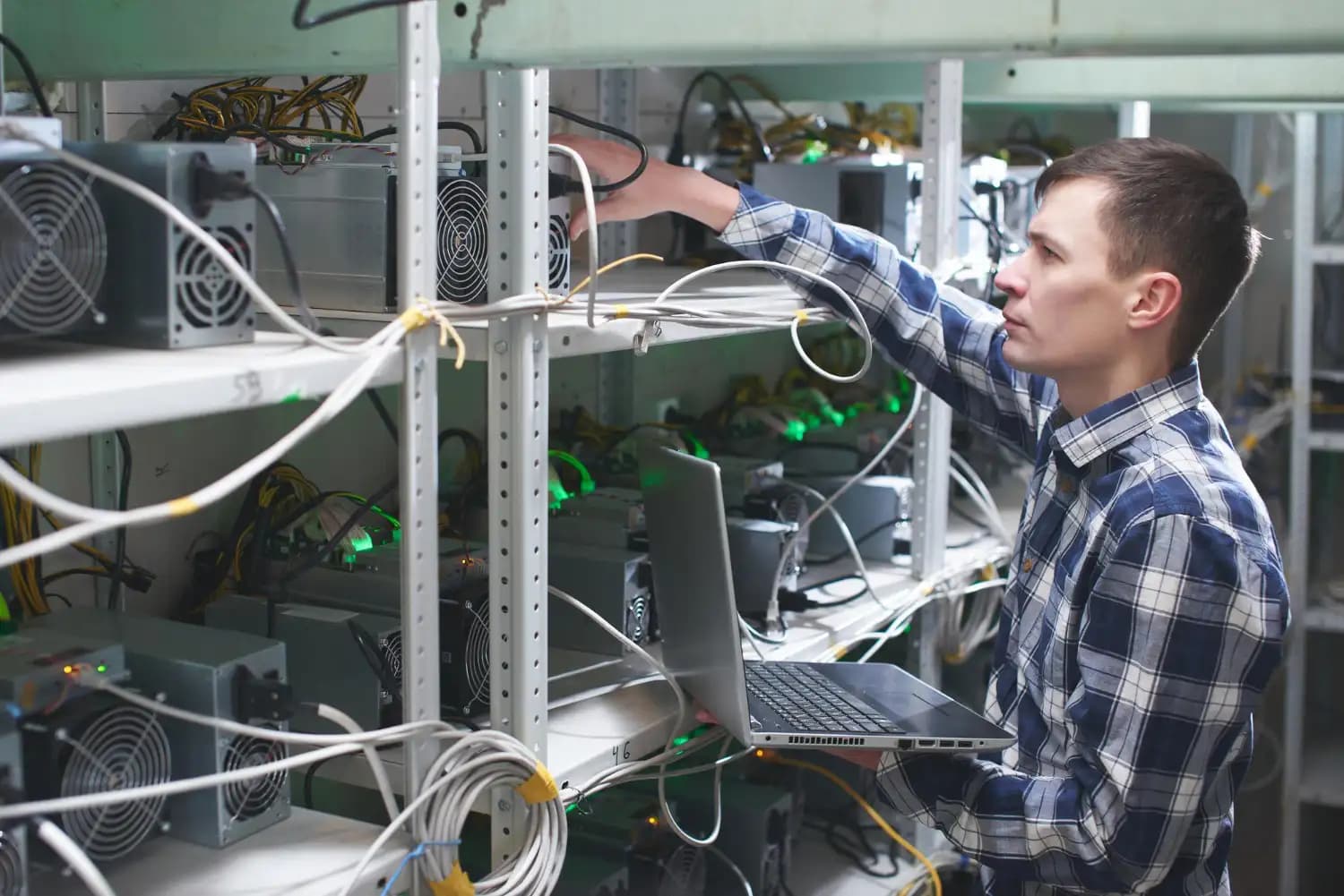 Network and server infrastructure